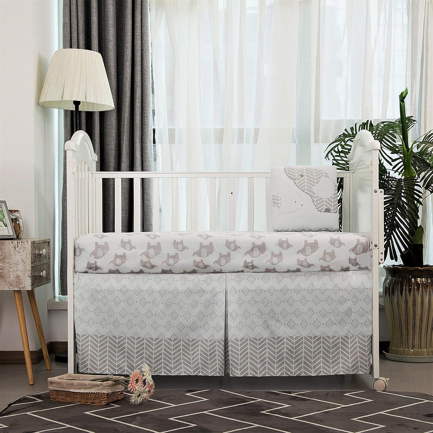 Cute Animal-Themed Baby Nursery Bedding Set